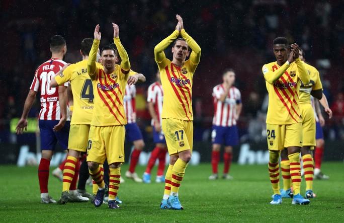 Barcelona soán ngôi Real Madrid bằng siêu phẩm Lionel Messi - Ảnh 9. Barcelona soán ngôi Real Madrid bằng siêu phẩm Lionel Messi - Ảnh 9.