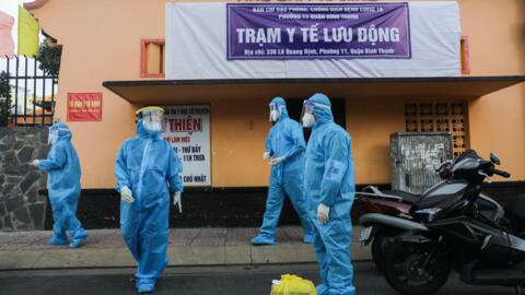 Bộ Y tế đánh giá tình hình phòng chống Covid-19: Trạm y tế lưu động là giải pháp đột phá