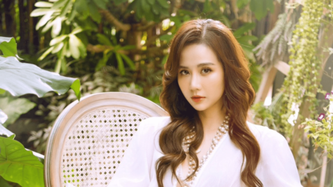 Phan Minh Huyền (Huyền Lizzie) khoe vóc dáng gợi cảm đầu năm