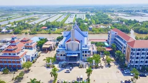Nhà thờ Tắc Sậy - điểm hành hương Công giáo nổi tiếng nhất miền Tây