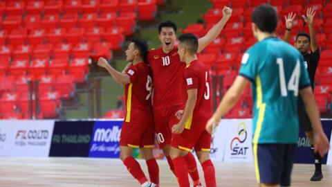 Futsal Việt Nam gặp Thái Lan ở bán kết