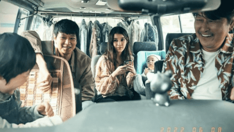 Phim “Broker” của IU, Song Kang Ho, Kang Dong Won dựa trên câu chuyện có thật