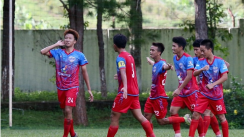 Xác định 4 đội vào bán kết Giải bóng đá U15 quốc gia 2022