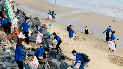 Đà Nẵng: Gần 20.000 tấn rác được thu gom sau thông điệp "Biển đang rất cần bạn"
