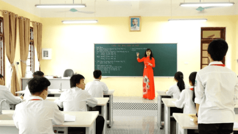 Người giáo viên mẫu mực, tận tâm xây trường học thân thiện