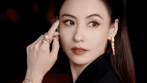 Trương Bá Chi tuổi 43: Thần thái ngút ngàn không hổ danh cực phẩm giai nhân