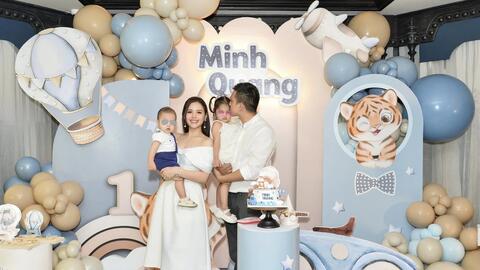 "Nàng dâu hào môn" Phanh Lee khoe ảnh gia đình, tiết lộ thêm thông tin về quý tử vừa tròn 1 tuổi