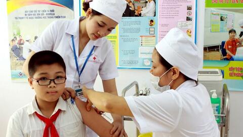 Nỗ lực để có đủ vaccine cho tiêm chủng mở rộng