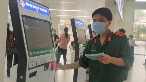 Mức hưởng bảo hiểm y tế khi quân nhân đi khám bệnh, chữa bệnh theo đúng quy định được thực hiện như thế nào?