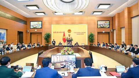Ủy ban Thường vụ Quốc hội cho ý kiến về dự thảo Luật Đất đai (sửa đổi)