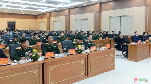 Đại tướng Lương Cường kiểm tra sẵn sàng chiến đấu và thăm, chúc Tết tại Phú Thọ