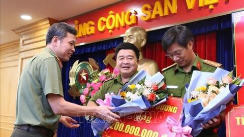 Khen thưởng lực lượng phá chuyên án ma túy lớn, thu giữ 64kg ma túy