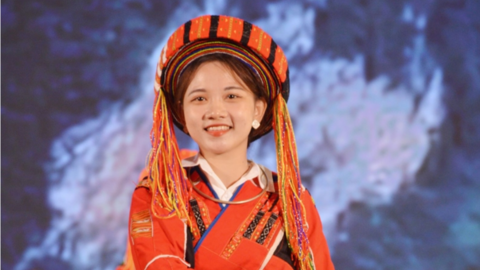 Độc đáo trang phục phụ nữ Pà Thẻn