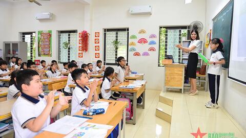 Thầy cô thay đổi để mang lại niềm vui cho học trò