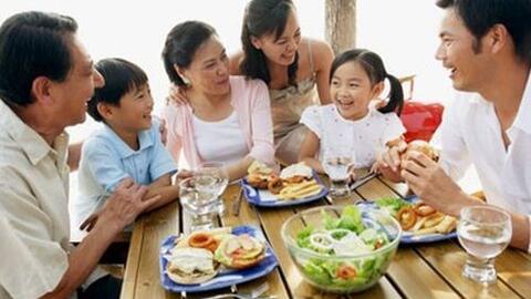 Những bữa cơm gia đình