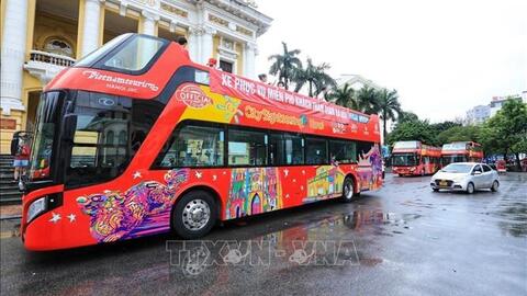 Hà Nội có thêm tuyến xe buýt city tour số 04 đi Bát Tràng trong năm 2024