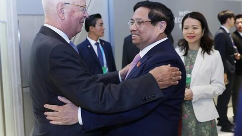 Thủ tướng Chính phủ Phạm Minh Chính tiếp Chủ tịch điều hành Diễn đàn Kinh tế thế giới