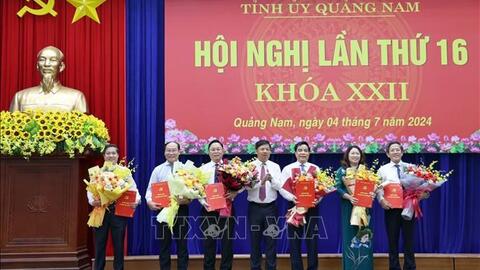 Công bố Quyết định phê chuẩn kết quả bầu chức vụ Chủ tịch và 2 phó chủ tịch UBND tỉnh Quảng Nam