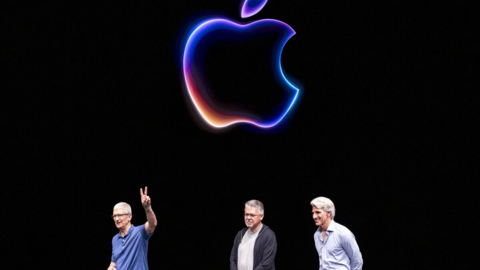 Apple đã làm gì để đưa ChatGPT lên iPhone mà không tốn một đồng nào?
