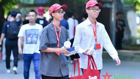 Vì sao điểm chuẩn đại học năm nay tăng cao?