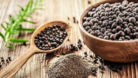 Giá hồ tiêu hôm nay (13-9): Cao nhất 156.000 đồng/kg