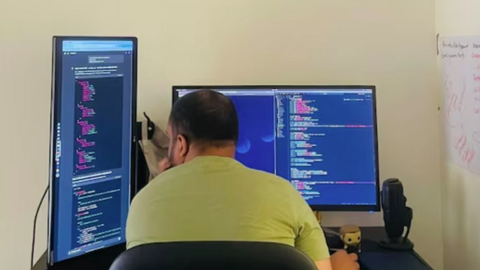 Thế giới startup khắc nghiệt: Founder suốt 7 tháng điên cuồng làm việc liên tục 18 tiếng, bỏ qua cả vệ sinh cá nhân