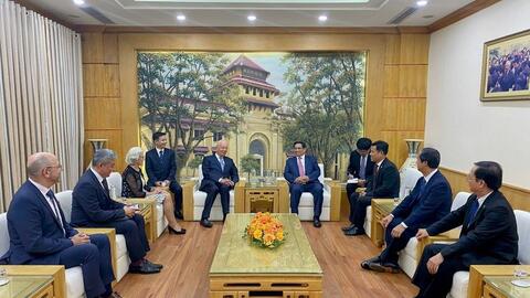 Thủ tướng Chính phủ Phạm Minh Chính tiếp Giáo sư Klaus Schwab