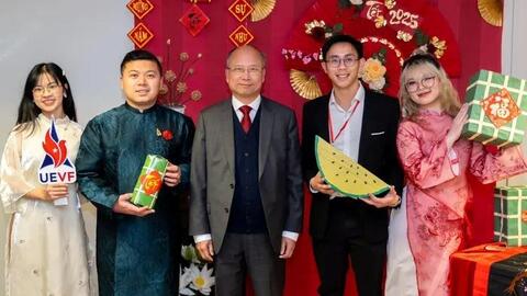 Xuân Ất Tỵ 2025: Cộng đồng người Việt tại Pháp vui đón Tết
