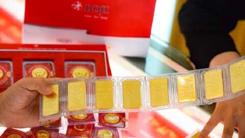 Giá vàng hôm nay (14-3): Tăng vọt lên mức kỷ lục