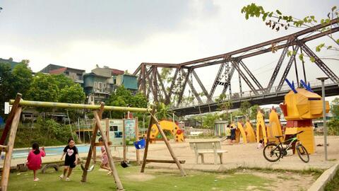 Sân chơi trong phố