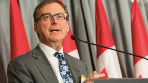 Canada giảm lãi suất lần đầu tiên kể từ tháng 3