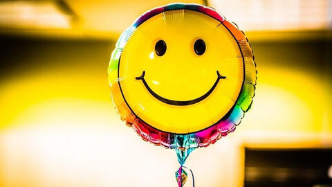 <a href="/ngam" title="Ngẫm" rel="dofollow">Ngẫm</a>