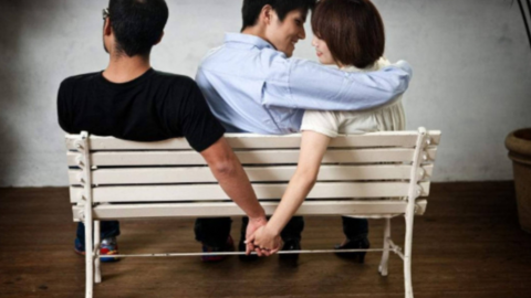 <a href="/ngam" title="Ngẫm" rel="dofollow">Ngẫm</a>