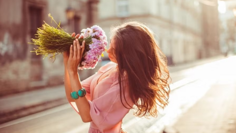 <a href="/ngam" title="Ngẫm" rel="dofollow">Ngẫm</a>