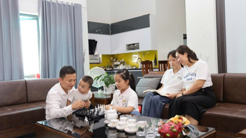 <a href="/ngam" title="Ngẫm" rel="dofollow">Ngẫm</a>