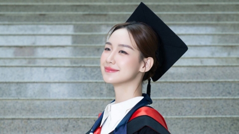 Hoa hậu Bảo Ngọc khẳng định sức mạnh của tri thức, xuất sắc tốt nghiệp loại giỏi