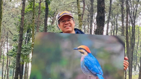 Cùng lữ khách Đỗ Doãn Hoàng đi tìm những “mảng màu rực rỡ biết bay”