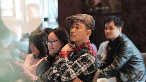 Podcast 15/12: Tuấn Hưng: Điện thoại để ở chế độ "không làm phiền", thu mình viết nhạc