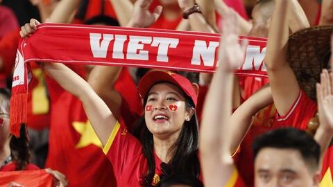Podcast 19/12: Nghệ sĩ Việt vỡ òa cảm xúc khi U22 Việt Nam giành HCV SEA Games 33