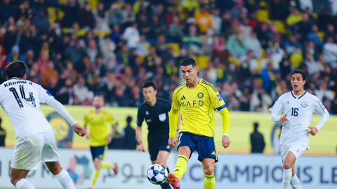 Ronaldo lần đầu ra sân ở Cup C2 châu Á