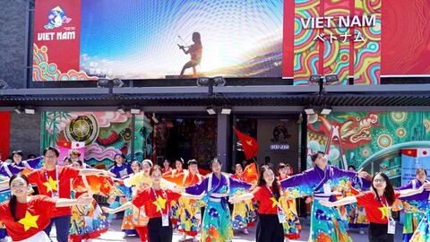 Nâng cao vị thế và uy tín quốc tế của đất nước