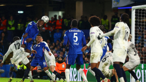 Chelsea ‘vật lộn’ với đội bóng nhỏ tại Champions League