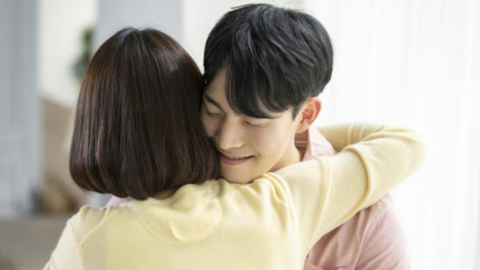 3 việc bạn càng chủ động, anh ấy càng yêu bạn hơn