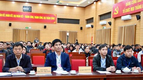 Giá đất Tây Phương đấu giá lên tới hơn 164 triệu đồng/m²