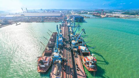 Đưa Nghị quyết Đại hội XIV của Đảng vào cuộc sống Vững bước dưới lá cờ của Đảng