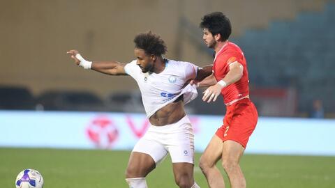 Xuân Son tiếp tục tịt ngòi, Nam Định nhận thất bại trên sân Hàng Đẫy