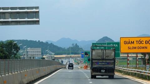 Bắt đầu thu phí 5 tuyến cao tốc Bắc - Nam từ 22h ngày 2-3