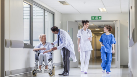 Điều dưỡng Ấn Độ được “săn đón” tại Đức