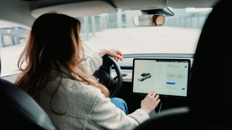 Những điều cần biết trước khi cầm lái một chiếc xe điện