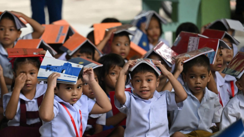 Philippines: Thí điểm năm học ba học kỳ